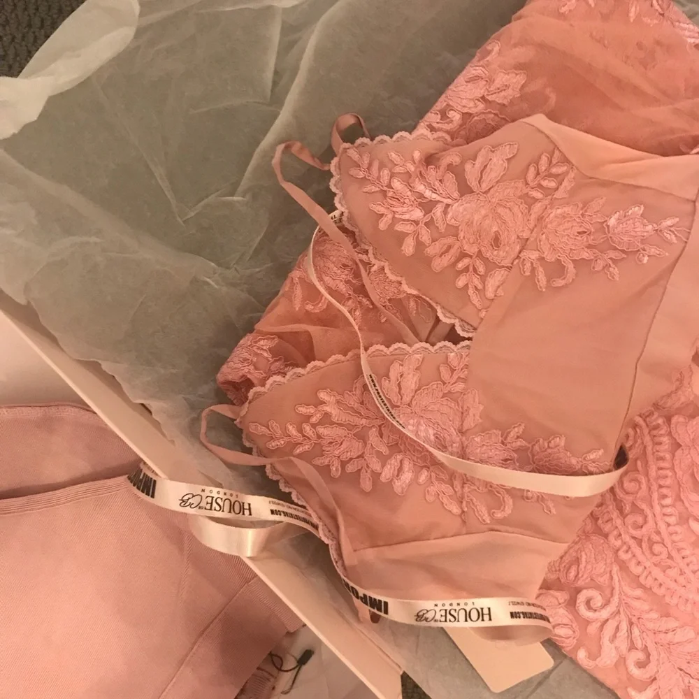 house of cb ‘Lucia' pink lace long dress - Picture 5 of 8